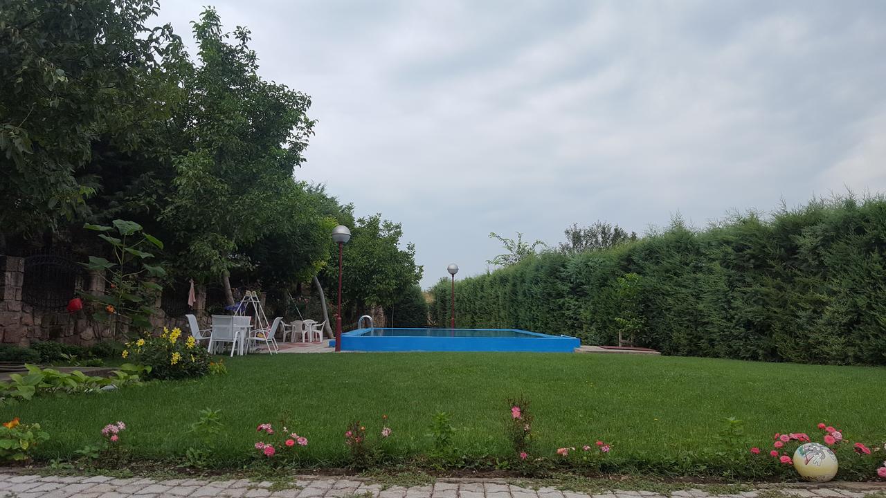 Hotel Satelit Kumanovo Eksteriør bilde